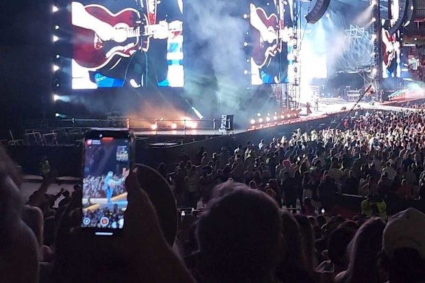 attending luke combs concert at accor stadium sydney feb 1