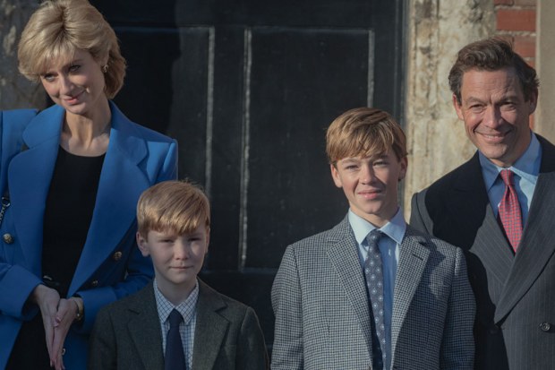 Elizabeth Debicki and Dominic West as Princess Diana and Prince Charles in Season 5 of The Crown