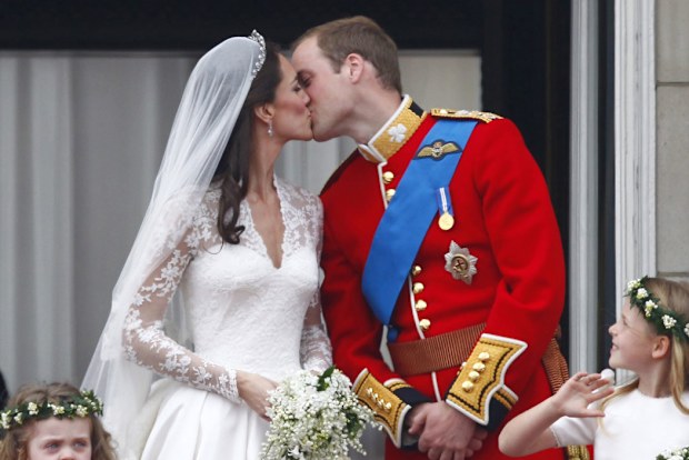 Prince William Kate Middleton Duchess of Cambridge wedding Buckingham Palace balcony kiss