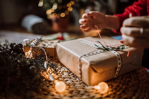 christmas gifts for family fight relationships