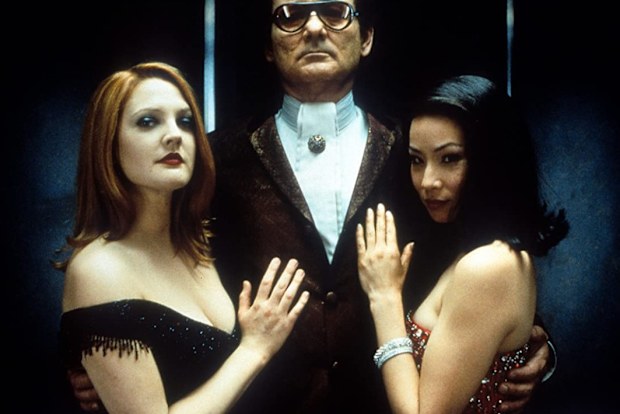 Drew Barrymore, Bill Murray and Lucy Liu on the set of Charlie's Angels.