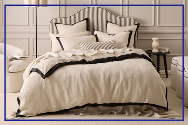 9PR: Adairs Vintage Washed Linen & Onyx Border Quilt Cover Separates