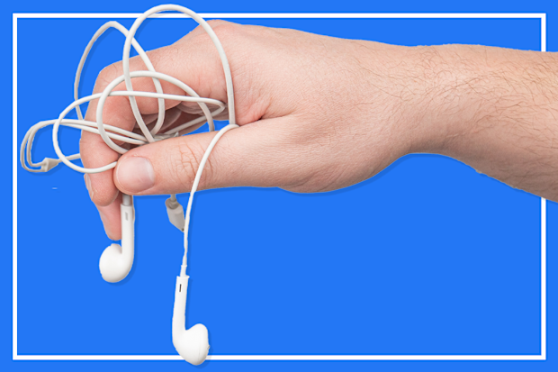 9PR: Apple corded earphone review
