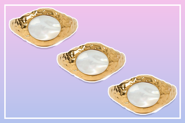 9PR Arms Of Eve Ring