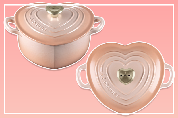 9PR Le Creuset heart-shaped  cast iron