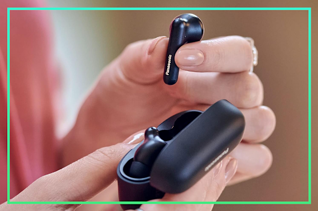 9PR: Panasonic B110 True Wireless Earbuds 