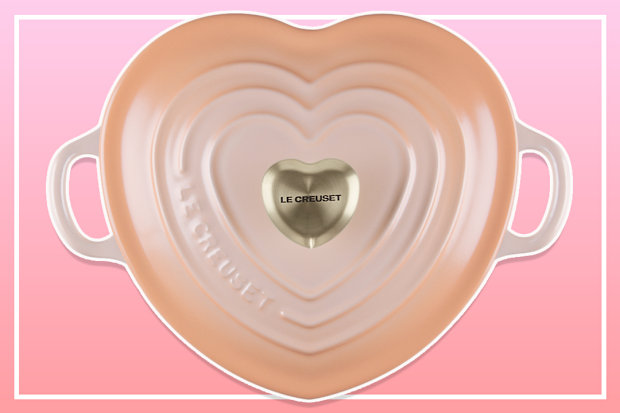 9PR Le Creuset heart-shaped dish 