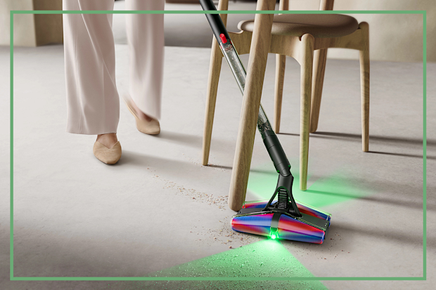9PR: Dyson PencilVac