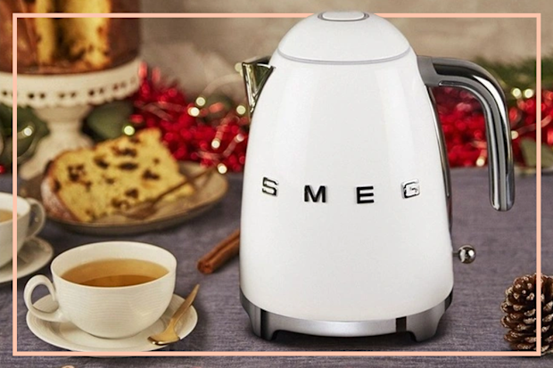 9PR: Smeg 50's Style Kettle in White 