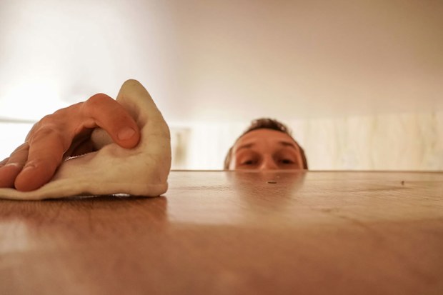 Cleaning dust