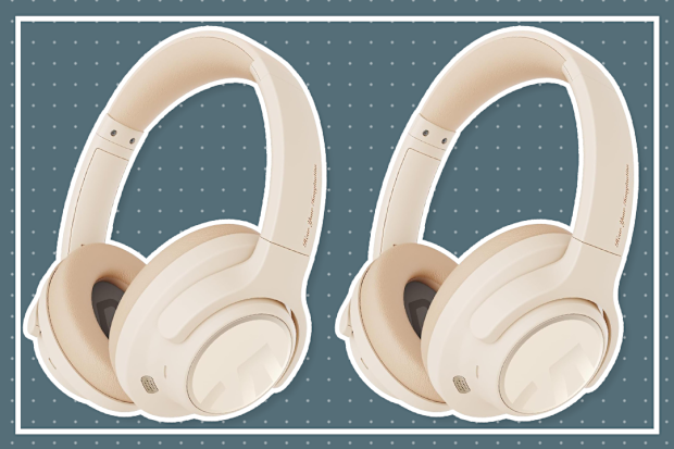 9PR: SoundPEATS Space Over-Ear Noise Cancelling Headphones