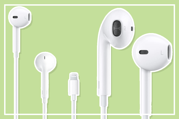 9PR: Apple EarPods with Lightning Connector