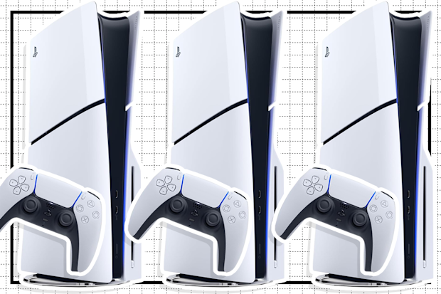 9PR: PlayStation 5 Slim console and controller