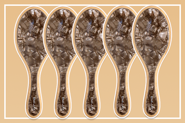 9PR Emi jay brush