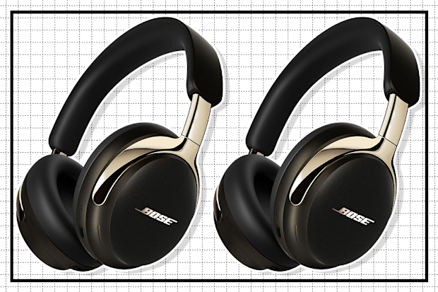 9PR: Bose headphones