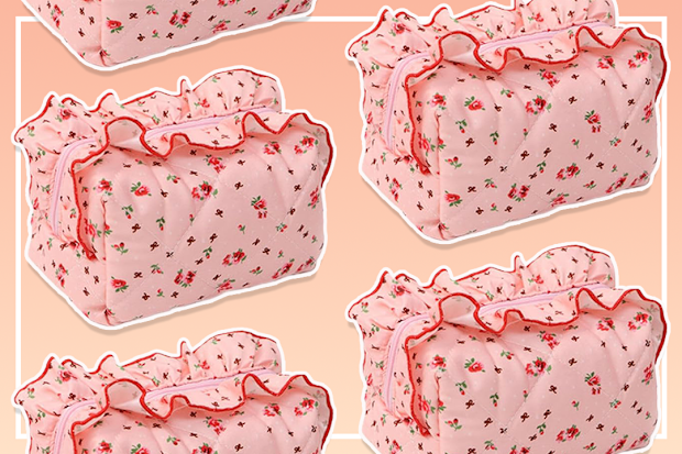 9PR Amazon ruffled pouch