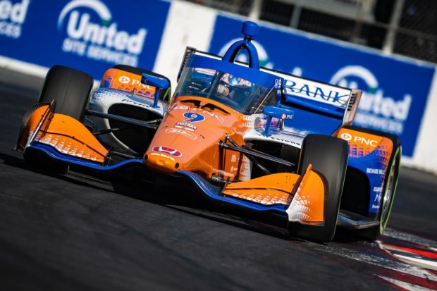 Scott Dixon failed to finish the third race of the IndyCar season in Long Beach.