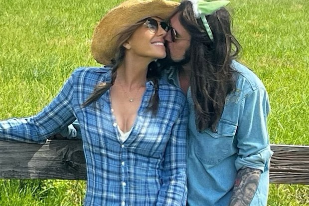 Elizabeth Hurley, Billy Ray Cyrus