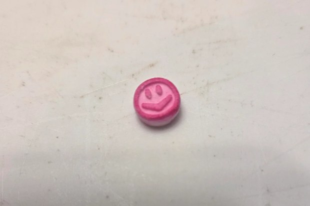 Reddit user finds smiley in laundry