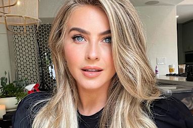 Julianne Hough 