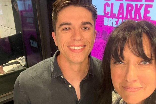 ali clarke mix fm