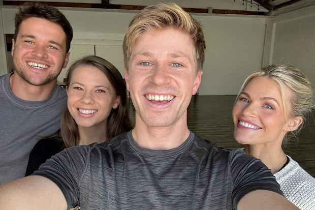 The Irwins have rallied around Robert as he waltzes his way through Dancing With the Stars US. Robert Irwin is taking America by storm, dancing his way into their hearts with his dance partner Witney Carson - but the pair aren't doing it alone.