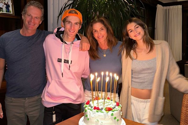 cindy crawford grown children family