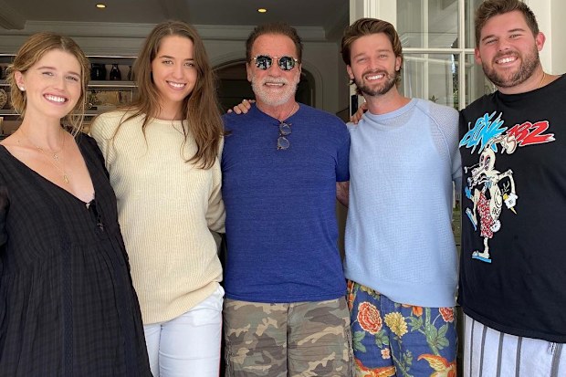 Maria Shriver greets Arnold Schwarzenegger on Father's Day.