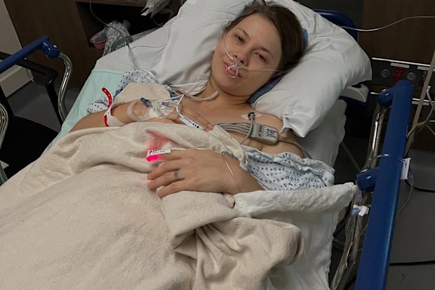 Terri Irwin shares photo of Bindi in hospital after surgery