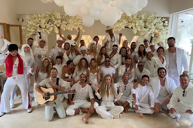 Elsa Pataky and Chris Hemsworth hosted a star-studded white party