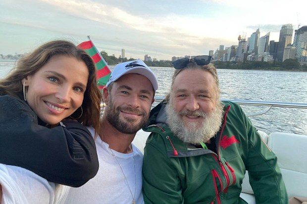 Russell Crowe, Chris Hemsworth, Elsa Pataky, Sydney harbour cruise