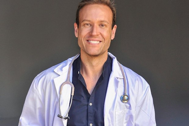 Dr Zac Turner