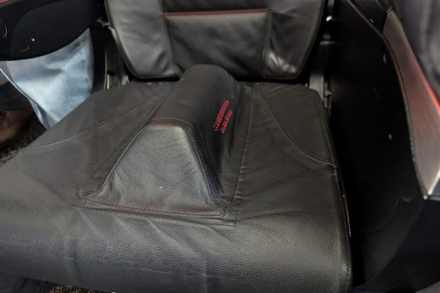 CHeek splitter seat reddit
