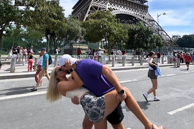 US Olympian Payton Otterdahl proposes to his girlfriend in Paris