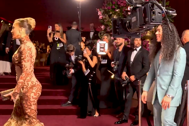 Glambot Jennifer Lopez golden globes 2026