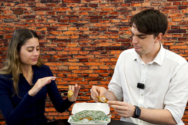 Wingstop taste test - Garlic parm