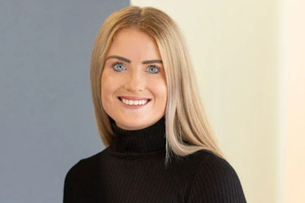 Simone White, UK lawyer victim of methanol poisoning in hospital