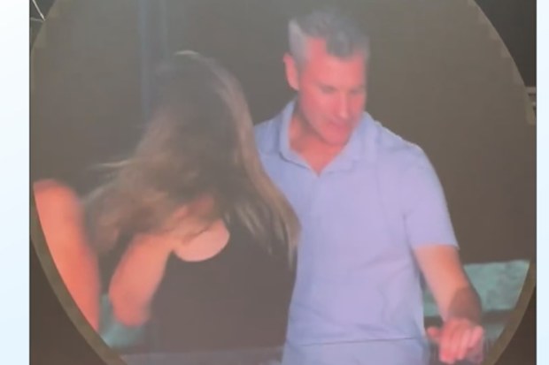 Coldplay Boston concert kiss cam