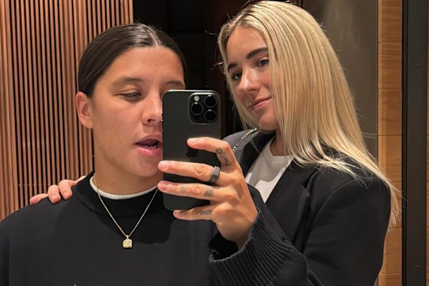 Sam Kerr with her fiancee Kristie Mewis