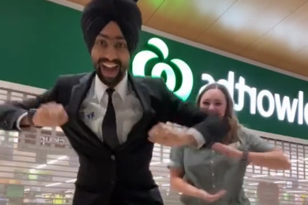 Woolworths worker and Sikh security guard dance during pandemic on TikTok