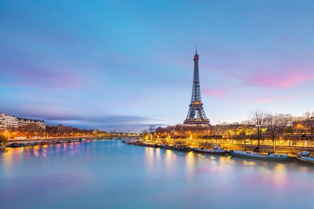 Eiffel Tower, Paris at dusk