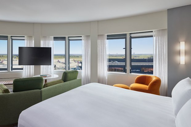 Suite hotel room bed view Melbourne Aiport Parkroyal