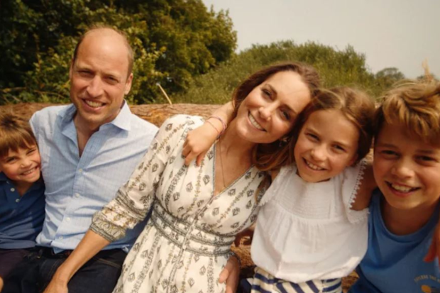 Kensington Palace has released the annual Christmas photo of the Prince and Princess of Wales and their children. William Catherine Kate George Charlotte Louis