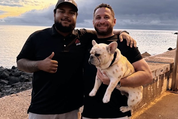 Connor Cruise wishes his friends a happy birthday