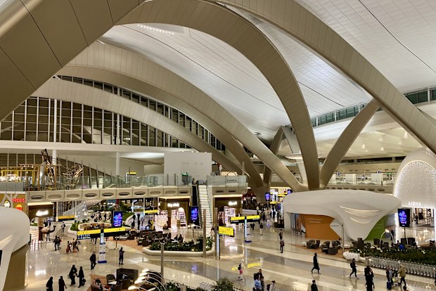 Emirates - Abu Dhabi airport ( Zayed International Airport) We are in the central alley of the airport, brand new, with lots of shops and restaurants