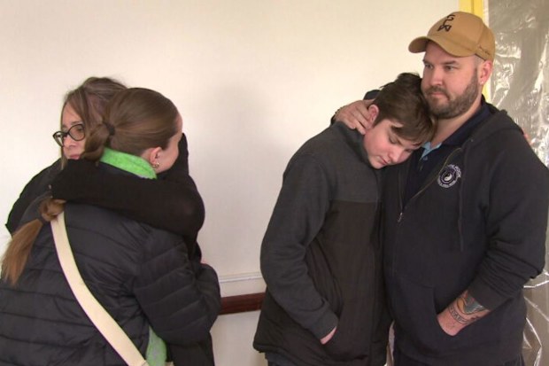 RACV insurance debacle family forced to move back into flood-damaged, mouse infested home Christine Ahern exclusive