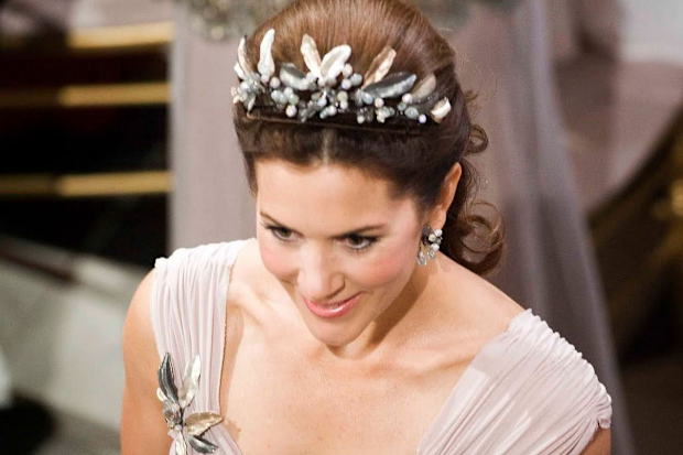 Queen Mary of Denmark, as Crown Princess Mary, wears the Midnight tiara by Charlotte Lynggaard to a gala at Fredensborg Palace on June 11, 2009.