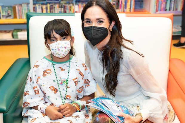 meghan markle the duchess of sussex children's hospital los angeles