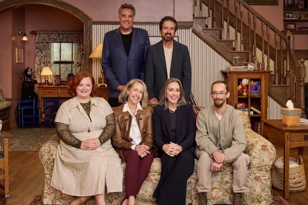 Brad Garrett, Ray Romano, Sullivan Sweeten, Patricia Heaton, Monica Horan, and Madylin Sweeten