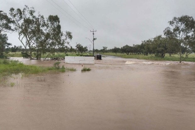 Queensland weather: Parts of Queensland grappling with flash flooding ...